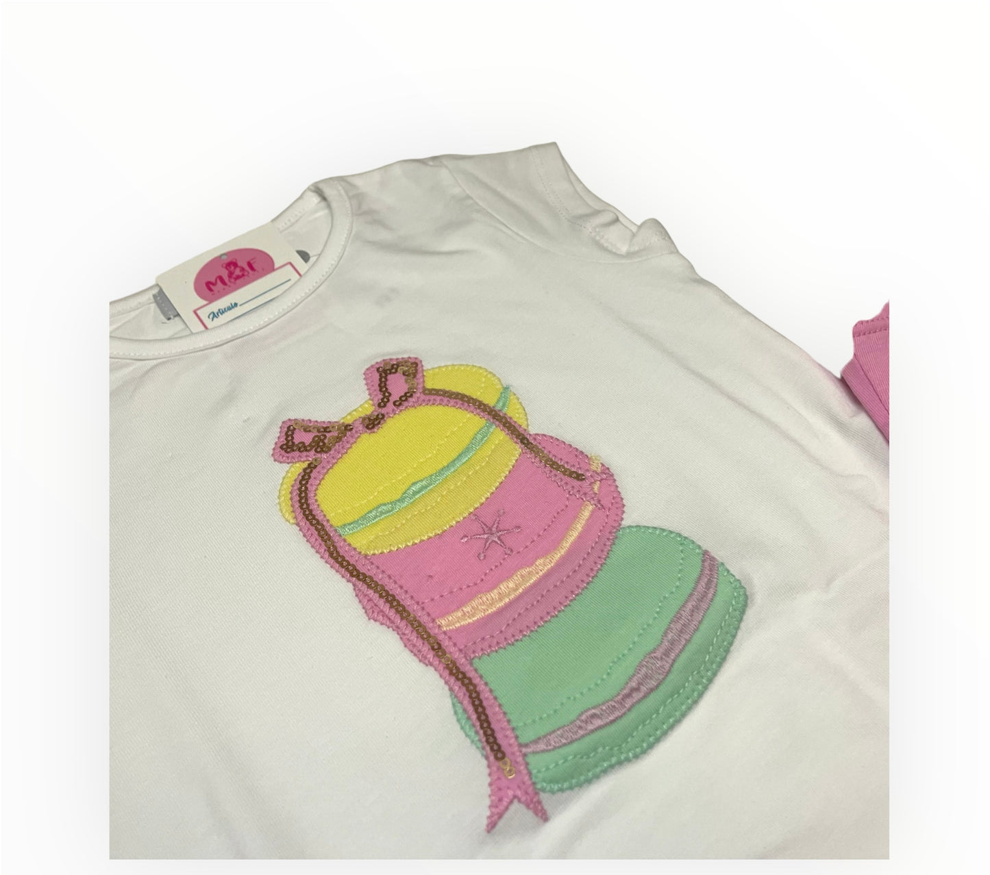 Comprar conjunto de leggins y camiseta para niñas. Detalle de dibujo de macarrons. Color rosa. Marca Trapitos kids. Temporada primavera-verano.