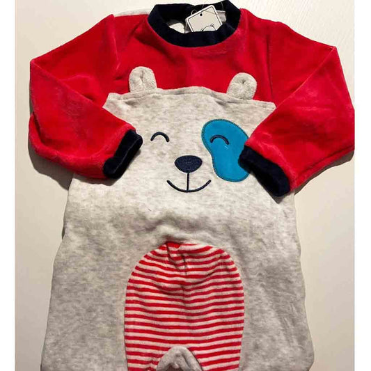 Comprar online pijama para bebé niño de invierno. Marca Yatsi. Color rojo y gris con cara de oso panda.