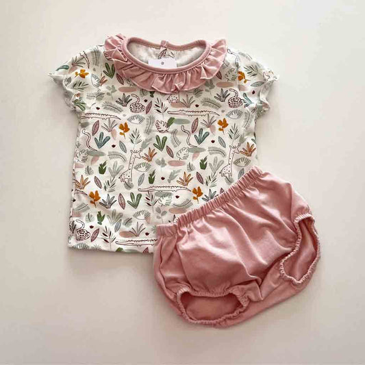 Conjunto con pololo y camiseta estampada para primera verano para bebé recién nacida niña. Marca Calamaro. Color nude.