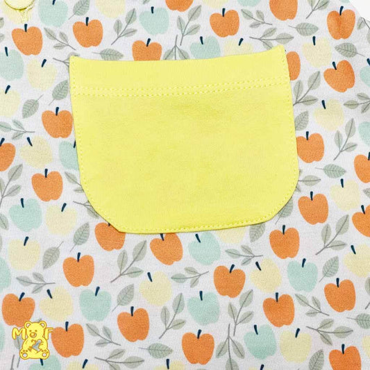 Comprar peto de algodón para bebés. Detalle de bolsillo en la parte delantera. Color amarillo. Temporada primavera-verano.
