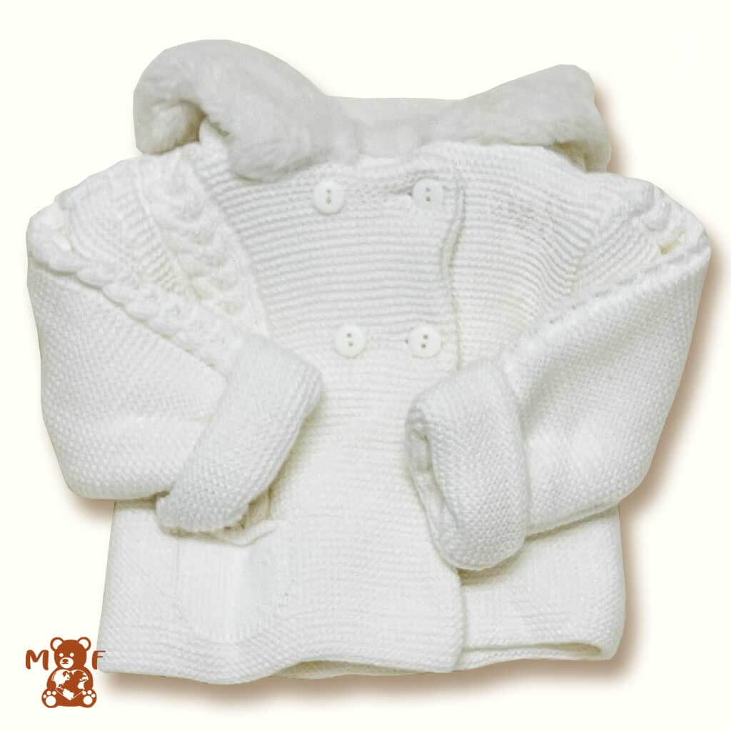 Comprar abrigo de lana con capucha para bebés. Color crudo. Temporada otoño-invierno. 